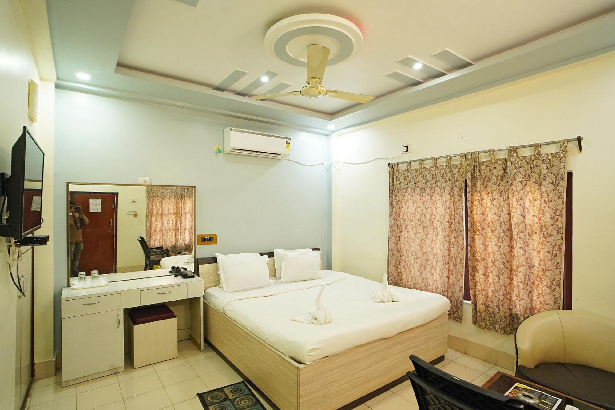 Santiniketan Hotel And Resort !! On Beach Family Resort !! มันดราโมนี ภายนอก รูปภาพ