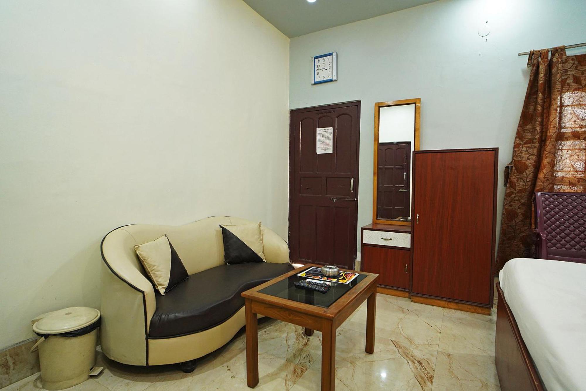 Santiniketan Hotel And Resort !! On Beach Family Resort !! มันดราโมนี ภายนอก รูปภาพ