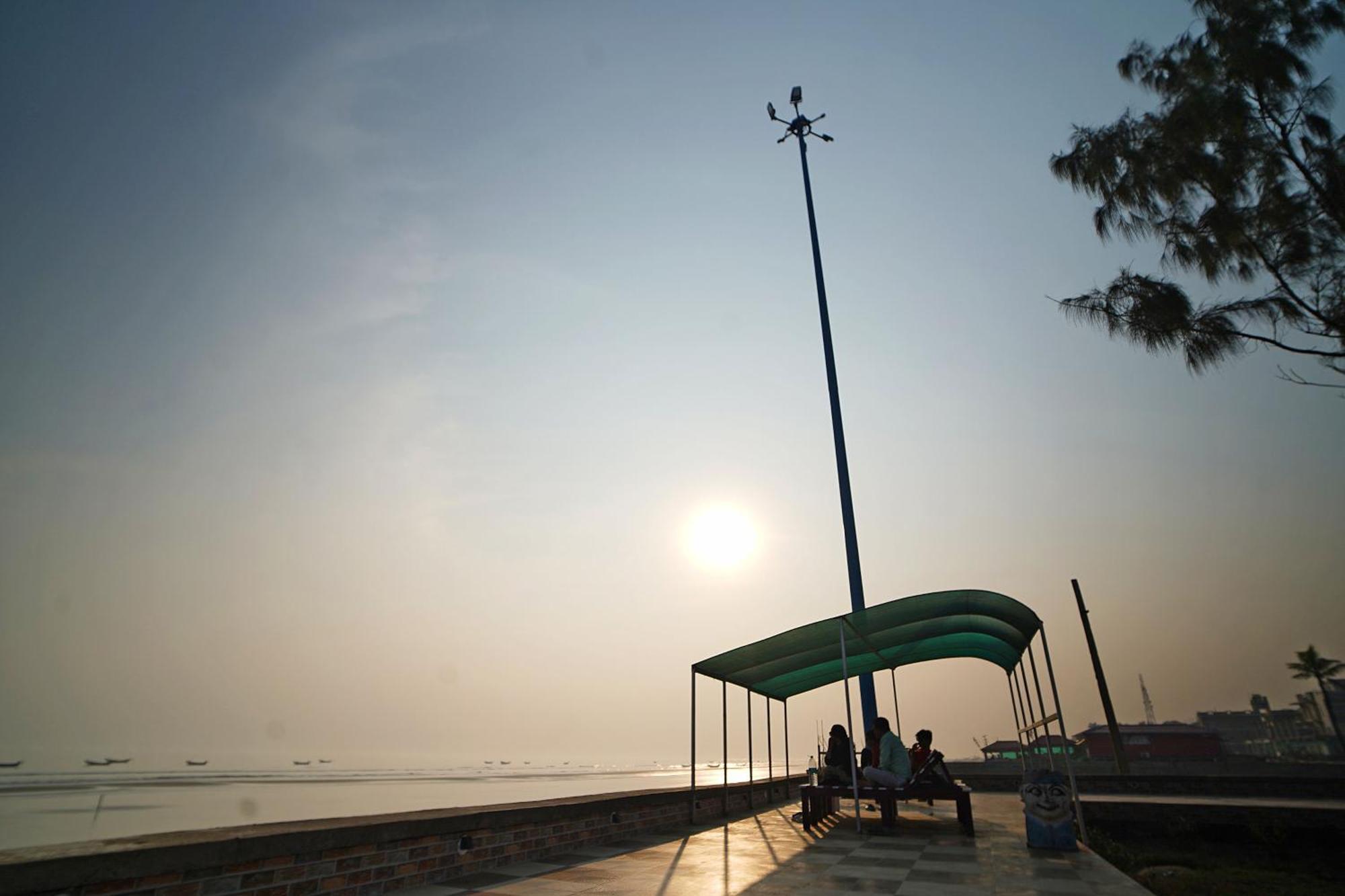 Santiniketan Hotel And Resort !! On Beach Family Resort !! มันดราโมนี ภายนอก รูปภาพ